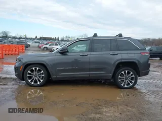 2022 Jeep Grand Cherokee Overland with VIN 1C4RJHDG1N8605700, listed as a IAAI auction lot 41475738 with 46,302 mi miles and . Bid and sale history available at DreamBid. Image 14.