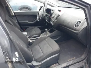 2016 Kia Forte LX with VIN KNAFK4A69G5560835, listed as a IAAI auction lot 42003212 with 100,873 mi miles. Bid and sale history available at carsss.com. Image 5.