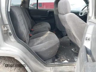 1997 Jeep Grand Cherokee Laredo with VIN 1J4GZ58S4VC745129, listed as a IAAI auction lot 41641005 with 1 mi miles. Bid and sale history available at carsss.com. Image 8.