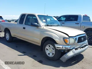 2002 Toyota Tacoma z VIN 5TEVL52N82Z066849, wystawiony jako IAAI lot #42417318 z przebiegiem 190 624 mil mil oraz . Historia ofert i sprzedaży dostępna na DreamBid. Obrazek 1.