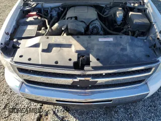 2010 Chevrolet Silverado 1500 LS with VIN 1GCSKREA5AZ245740, listed as a Copart auction lot 47038335 with 163,599 mi miles and Salvage Title. Bid and sale history available at DreamBid. Image 12.