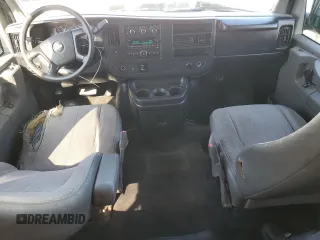 2013 Chevrolet Express Passenger 1LT z VIN 1GAZGYFG7D1130758, wystawiony jako Copart lot #59625915 z przebiegiem 152 806 mil mil oraz Szkoda całkowita • Salvage title. Historia ofert i sprzedaży dostępna na DreamBid. Obrazek 8.