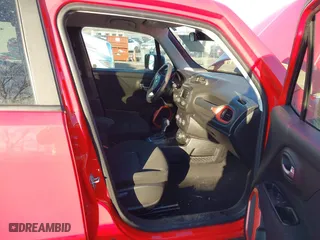 2018 Jeep Renegade Upland Edition with VIN ZACCJBAB0JPH93740, listed as a IAAI auction lot 41705533 with 68,178 mi miles. Bid and sale history available at carsss.com. Image 5.