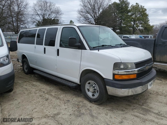 2013 Chevrolet Express Passenger LT with VIN 1GAZG1FGXD1159839, listed as a Copart auction lot 43419825 with 55,178 mi miles and Clean Title. Bid and sale history available at carsss.com. Image 4.