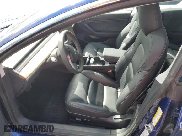 2020 Tesla Model 3 Long Range with VIN 5YJ3E1EB0LF664562, listed as a Copart auction lot 50484355 with 31,884 mi miles and Salvage Title. Bid and sale history available at carsss.com. Image 7.
