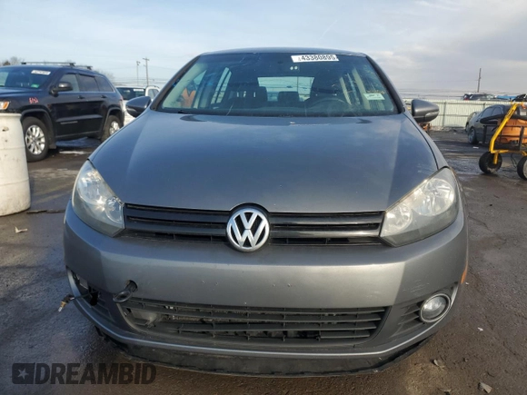 2014 Volkswagen Golf TDI w/Sunroof & Nav z VIN WVWDM7AJXEW005037, wystawiony jako Copart lot #43380895 z przebiegiem Nie podano mil oraz Czysty tytuł • Clean title. Historia ofert i sprzedaży dostępna na DreamBid. Obrazek 5.