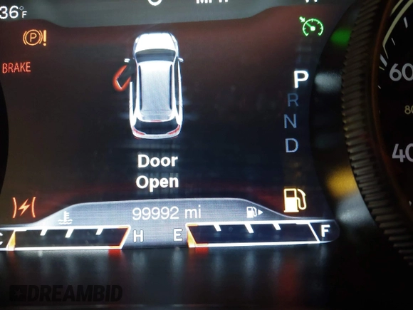 2018 Jeep Cherokee Limited with VIN 1C4PJMDX7JD535623, listed as a IAAI auction lot 41824338 with 99,992 mi miles. Bid and sale history available at carsss.com. Image 7.