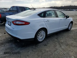 2015 Ford Fusion S Hybrid with VIN 3FA6P0UU2FR116429, listed as a Copart auction lot 44332155 with 286,067 mi miles and Salvage Title. Bid and sale history available at carsss.com. Image 3.