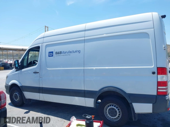 2017 Mercedes-Benz Sprinter Cargo Worker with VIN WD3PE7CD6HP570525, listed as a IAAI auction lot 42096771 with 276,337 mi miles. Bid and sale history available at carsss.com. Image 14.
