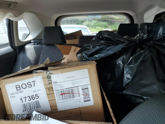 2021 Toyota RAV4 XLE с VIN 2T3P1RFV6MC230048, выставлен на аукционе Copart как лот 62629095 с пробегом 33 648 миль миль и Списание • Salvage title. История ставок и продаж доступна на DreamBid. Изображение 10.