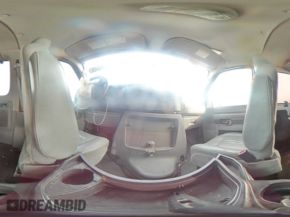 2011 Ford Econoline Passenger XL z VIN 1FBSS3BL7BDB29252, wystawiony jako Copart lot #58004584 z przebiegiem Nie podano mil oraz Czysty tytuł • Clean title. Historia ofert i sprzedaży dostępna na DreamBid. Obrazek 14.