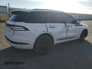 2023 Lincoln Aviator Reserve z VIN 5LM5J7XC3PGL07538, wystawiony jako Copart lot #51332175 z przebiegiem Nie podano mil oraz Szkoda całkowita • Salvage title. Historia ofert i sprzedaży dostępna na DreamBid. Obrazek 3.