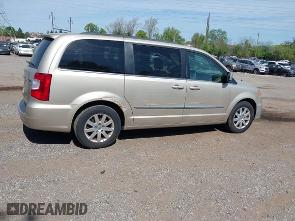 2013 Chrysler Town & Country Touring with VIN 2C4RC1BG8DR774619, listed as a IAAI auction lot 42087639 with 155,218 mi miles. Bid and sale history available at carsss.com. Image 4.