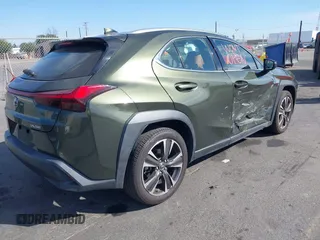 2020 Lexus UX 200 с VIN JTHX3JBH6L2024213, выставлен на аукционе IAAI как лот 41637871 с пробегом 51 921 миль миль и . История ставок и продаж доступна на DreamBid. Изображение 4.