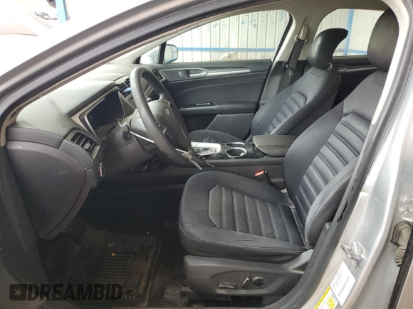 2013 Ford Fusion SE Hybrid z VIN 3FA6P0LU2DR104182, wystawiony jako Copart lot #63107545 z przebiegiem 249 317 mil mil oraz Szkoda całkowita • Salvage title. Historia ofert i sprzedaży dostępna na DreamBid. Obrazek 7.