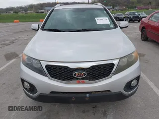 2011 Kia Sorento LX with VIN 5XYKT4A29BG066860, listed as a IAAI auction lot 41931751 with 191,240 mi miles. Bid and sale history available at carsss.com. Image 6.