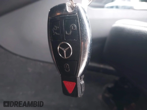 2015 Mercedes-Benz GL-Class GL 450 with VIN 4JGDF6EE7FA516507, listed as a IAAI auction lot 41543310 with 186,164 mi miles. Bid and sale history available at carsss.com. Image 11.