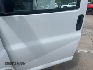 2014 Chevrolet Express Cargo z VIN 1GCWGFCA5E1186987, wystawiony jako IAAI lot #42304891 z przebiegiem 143 637 mil mil oraz . Historia ofert i sprzedaży dostępna na DreamBid. Obrazek 1.