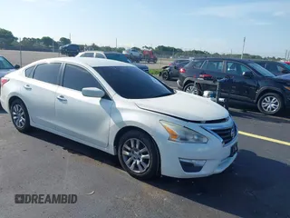 2013 Nissan Altima SL with VIN 1N4AL3AP6DN512868, listed as a IAAI auction lot 42639172 with 190,526 mi miles and . Bid and sale history available at DreamBid. Image 1.
