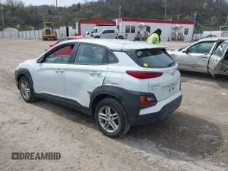 2019 Hyundai Kona SE with VIN KM8K1CAA1KU303083, listed as a IAAI auction lot 42035636 with 71,498 mi miles and . Bid and sale history available at carsss.com. Image 3.