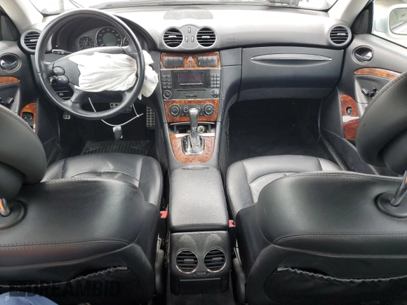 2006 Mercedes-Benz CLK 350 z VIN WDBTJ56JX6F167526, wystawiony jako Copart lot #57222425 z przebiegiem 100 397 mil mil oraz Szkoda całkowita • Salvage title. Historia ofert i sprzedaży dostępna na DreamBid. Obrazek 8.