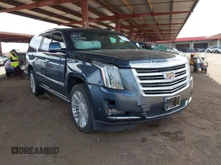 2019 Cadillac Escalade ESV Platinum z VIN 1GYS4KKJ5KR194810, wystawiony jako IAAI lot #42360267 z przebiegiem 106 662 mil mil oraz . Historia ofert i sprzedaży dostępna na DreamBid. Obrazek 1.