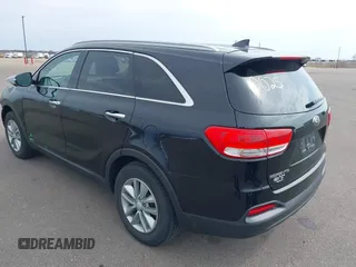 2017 Kia Sorento LX с VIN 5XYPGDA32HG203519, выставлен на аукционе IAAI как лот 42110057 с пробегом 80 102 миль миль и . История ставок и продаж доступна на DreamBid. Изображение 3.