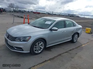 2018 Volkswagen Passat 2.0T SE with VIN 1VWBA7A31JC004790, listed as a IAAI auction lot 41863578 with 60,612 mi miles. Bid and sale history available at carsss.com. Image 18.
