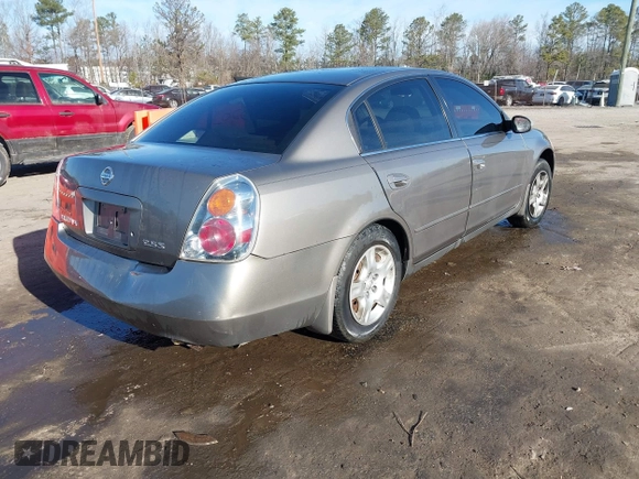 2004 Nissan Altima S with VIN 1N4AL11D24C102557, listed as a IAAI auction lot 41663563 with 151,144 mi miles. Bid and sale history available at carsss.com. Image 4.