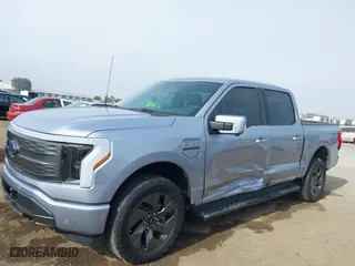 2022 Ford F-150 Lightning Pro with VIN 1FTVW1EL0NWG16234, listed as a IAAI auction lot 41220079 with 40,541 mi miles. Bid and sale history available at carsss.com. Image 6.