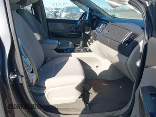 2017 Kia Sedona LX with VIN KNDMB5C12H6229530, listed as a IAAI auction lot 41817443 with 97,160 mi miles. Bid and sale history available at carsss.com. Image 5.