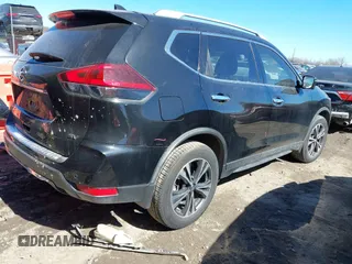 2020 Nissan Rogue SV with VIN JN8AT2MT9LW012214, listed as a IAAI auction lot 41646772 with 32,507 mi miles and . Bid and sale history available at carsss.com. Image 4.