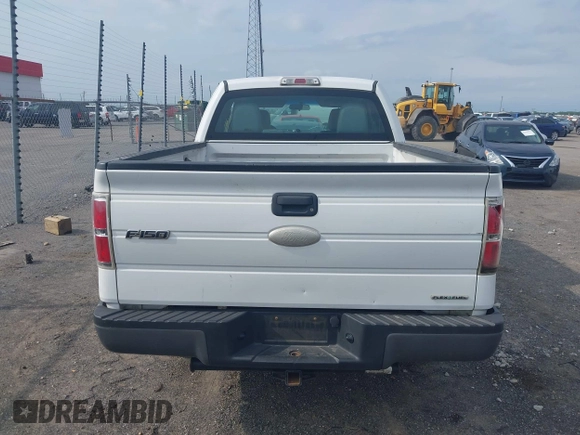 2011 Ford F-150 XL z VIN 1FTEX1CM3BFC22991, wystawiony jako IAAI lot #42134038 z przebiegiem 303 095 mil mil oraz . Historia ofert i sprzedaży dostępna na DreamBid. Obrazek 16.