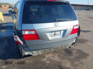 2006 Honda Odyssey EX with VIN 5FNRL38436B001144, listed as a IAAI auction lot 41372589 with 255,666 mi miles. Bid and sale history available at carsss.com. Image 6.