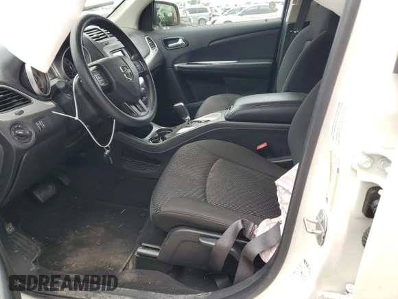 2019 Dodge Journey SE z VIN 3C4PDCBB5KT821359, wystawiony jako Copart lot #56091224 z przebiegiem 68 709 mil mil oraz Szkoda całkowita • Salvage title. Historia ofert i sprzedaży dostępna na DreamBid. Obrazek 7.