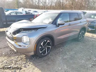2023 Mitsubishi Outlander SEL with VIN JA4J3VA81PZ017600, listed as a IAAI auction lot 41326806 with 217,788 mi miles. Bid and sale history available at carsss.com. Image 2.