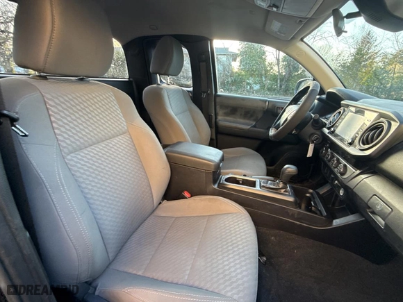 2021 Toyota Tacoma 4WD SR with VIN 3TYSX5EN8MT009400, listed as a Copart auction lot 47143635 with 53,702 mi miles and Salvage Title. Bid and sale history available at carsss.com. Image 5.