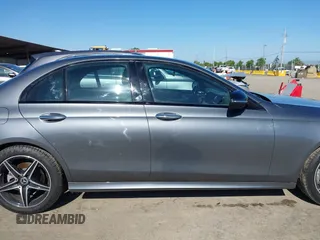 2020 Mercedes-Benz E 350 with VIN WDDZF8DB6LA753035, listed as a IAAI auction lot 42195100 with 18,783 mi miles and . Bid and sale history available at DreamBid. Image 13.