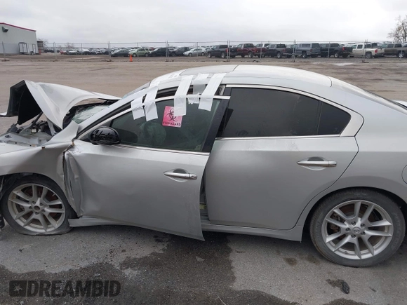 2014 Nissan Maxima SV with VIN 1N4AA5AP5EC460941, listed as a IAAI auction lot 40748781 with 130,872 mi miles and . Bid and sale history available at DreamBid. Image 14.