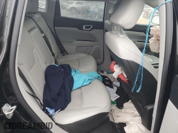 2022 Jeep Compass Latitude с VIN 3C4NJDBB5NT106205, выставлен на аукционе Copart как лот 58038015 с пробегом Не указан миль и Списание • Salvage title. История ставок и продаж доступна на DreamBid. Изображение 11.