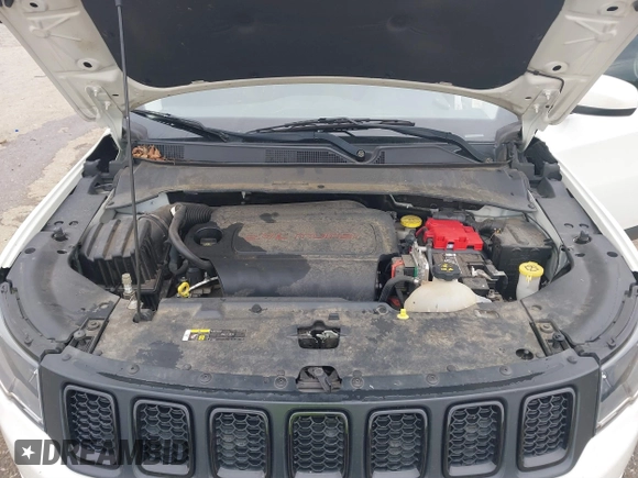 2020 Jeep Compass Latitude with VIN 3C4NJCBB9LT118042, listed as a IAAI auction lot 41811634 with 62,717 mi miles and . Bid and sale history available at carsss.com. Image 10.