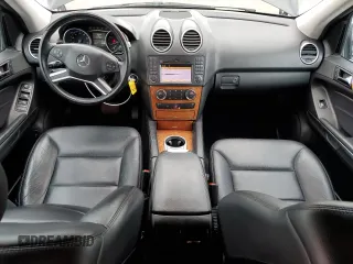 2009 Mercedes-Benz M 3.5L with VIN 4JGBB56E89A524440, listed as a Copart auction lot 43082805 with 185,084 mi miles and Salvage Title. Bid and sale history available at carsss.com. Image 8.