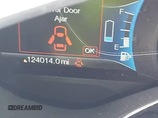 2017 Ford C-Max SE z VIN 1FADP5AU7HL117831, wystawiony jako IAAI lot #42034045 z przebiegiem 124 014 mil mil oraz . Historia ofert i sprzedaży dostępna na DreamBid. Obrazek 15.