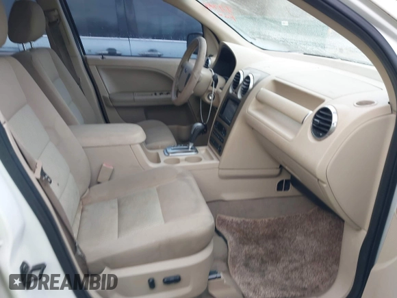 2005 Ford Freestyle SEL z VIN 1FMZK02115GA77767, wystawiony jako IAAI lot #41717441 z przebiegiem 149 309 mil mil oraz . Historia ofert i sprzedaży dostępna na DreamBid. Obrazek 5.