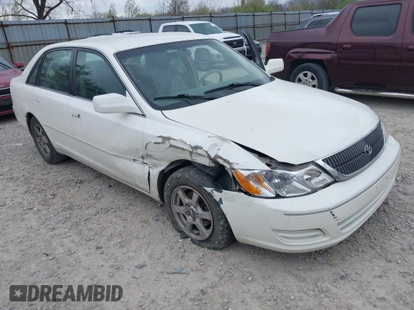 2000 Toyota Avalon XL with VIN 4T1BF28B9YU084201, listed as a IAAI auction lot 42042761 with 240,190 mi miles and . Bid and sale history available at DreamBid. Image 6.