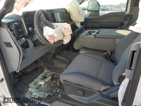 2024 Ford F-250 XL with VIN 1FT7X2BAXRED60131, listed as a Copart auction lot 46032195 with Not provided miles and Salvage title. Bid and sale history available at DreamBid. Image 7.