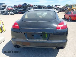 2010 Porsche Panamera Turbo с VIN WP0AC2A71AL090455, выставлен на аукционе IAAI как лот 41786551 с пробегом 105 044 миль миль и . История ставок и продаж доступна на DreamBid. Изображение 15.