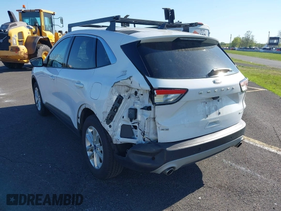 2020 Ford Escape SE with VIN 1FMCU0G68LUB44206, listed as a IAAI auction lot 42069354 with 95,117 mi miles and . Bid and sale history available at carsss.com. Image 3.