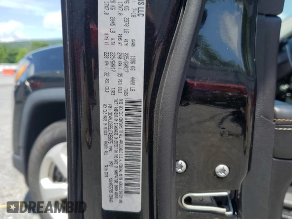 2018 Jeep Compass Latitude with VIN 3C4NJCBB5JT495075, listed as a Copart auction lot 61853665 with 55,622 mi miles and Salvage title. Bid and sale history available at DreamBid. Image 13.