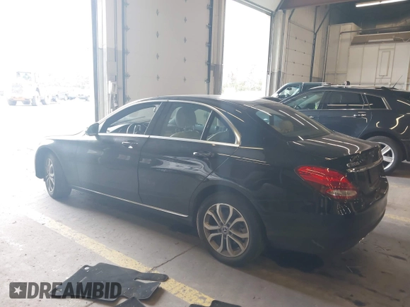 2018 Mercedes-Benz C 300 with VIN 55SWF4KB2JU247861, listed as a IAAI auction lot 41774115 with 63,429 mi miles and . Bid and sale history available at carsss.com. Image 3.